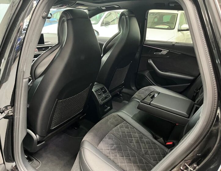 Audi RS4 Kombi 2,9 l 331 kw