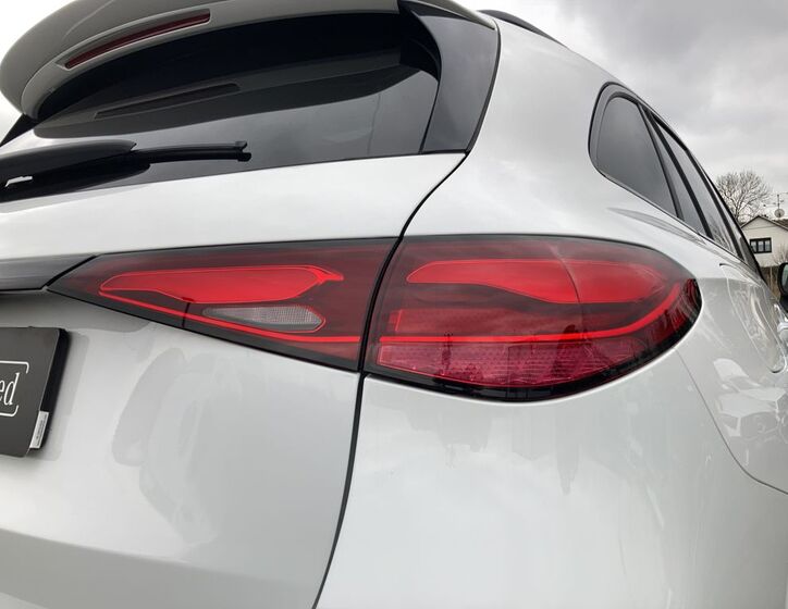 Mercedes-Benz GLC 11