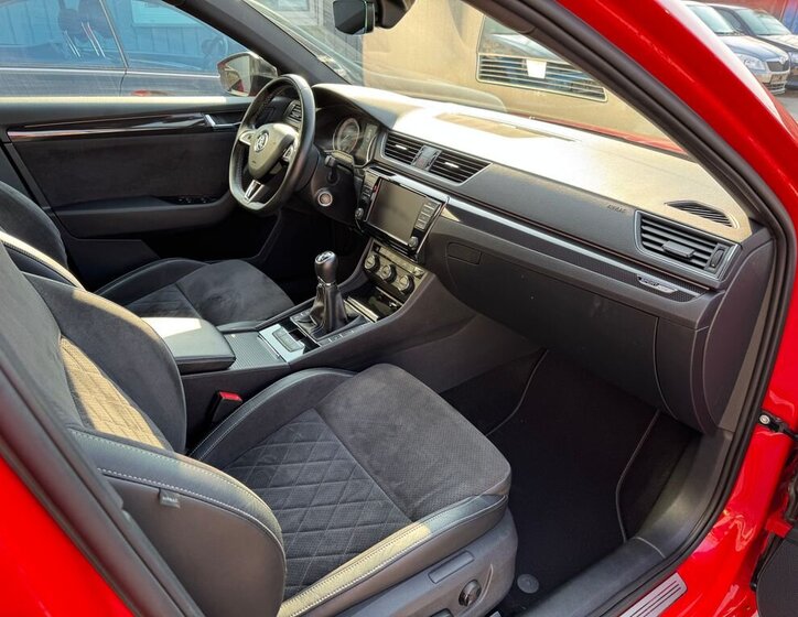 Škoda Superb Kombi 1,4 l 110 kw