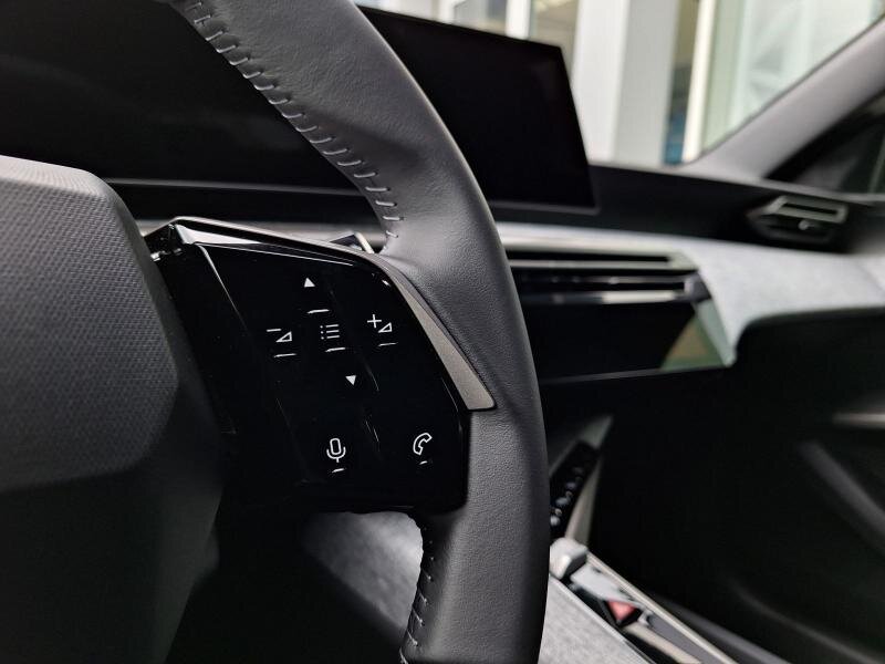 Peugeot 5008 SUV / Terénní 1,2 l 107 kw