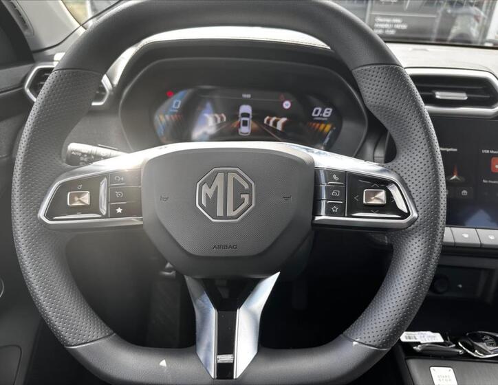MG ZS 8