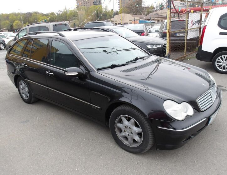 Mercedes-Benz Třídy C Kombi 2,1 l 105 kw