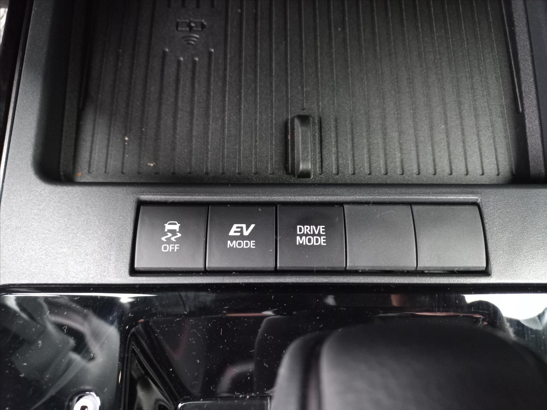 Toyota Corolla Cross CUV 2,0 l 98 kw