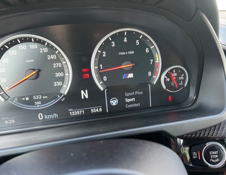 BMW X6 SUV / Terénní 4,4 l 512 kw