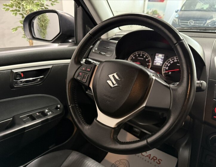 Suzuki Swift Hatchback 1,2 l 66 kw