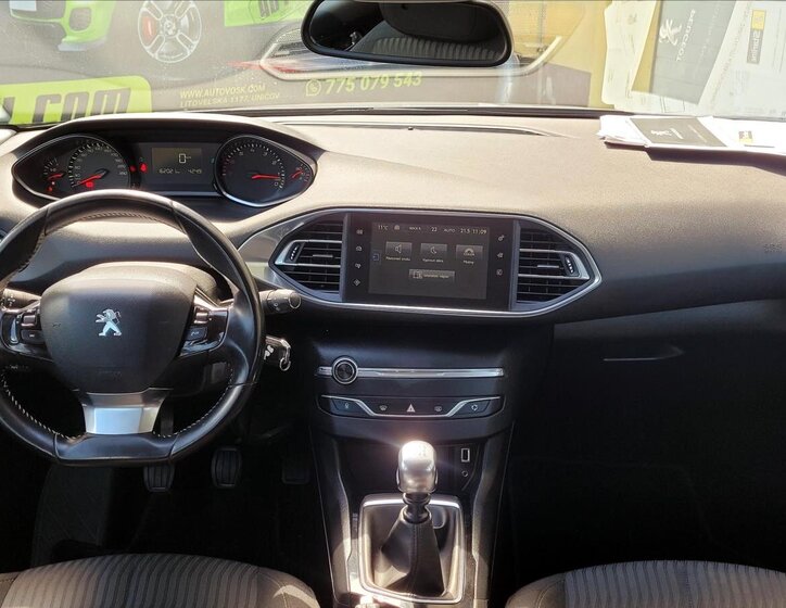 Peugeot 308 Kombi 1,2 l 96 kw