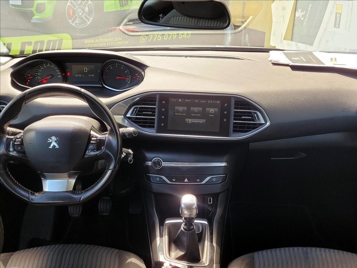 Peugeot 308 Kombi 1,2 l 96 kw