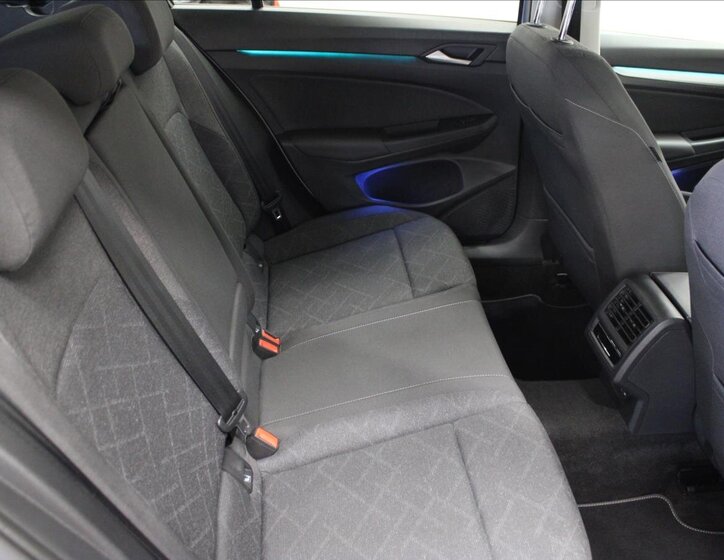 Volkswagen Golf Kombi 1,5 l 110 kw