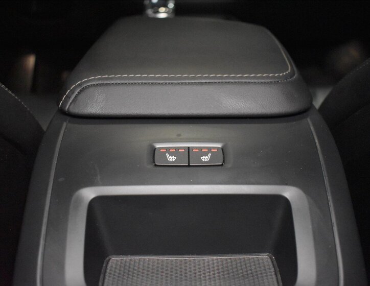 Volvo XC60 SUV / Terénní 2,0 l 257 kw