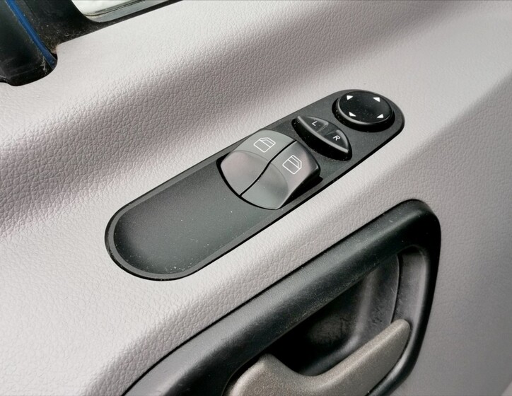 Volkswagen Crafter 10