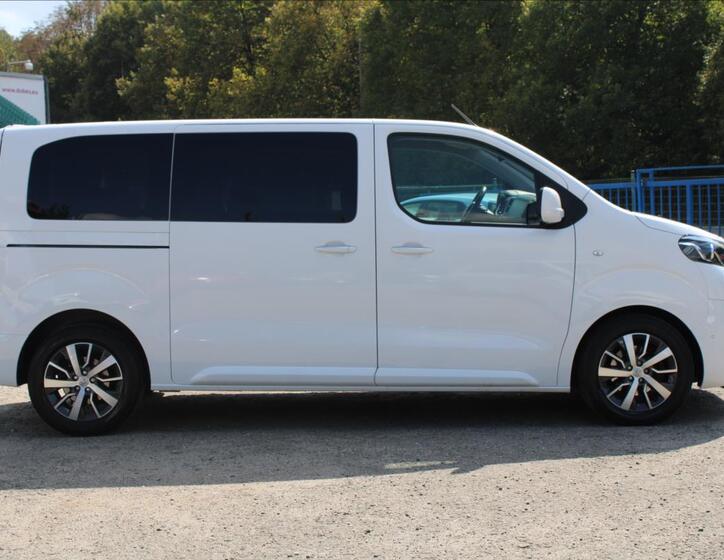 Toyota ProAce Verso 4
