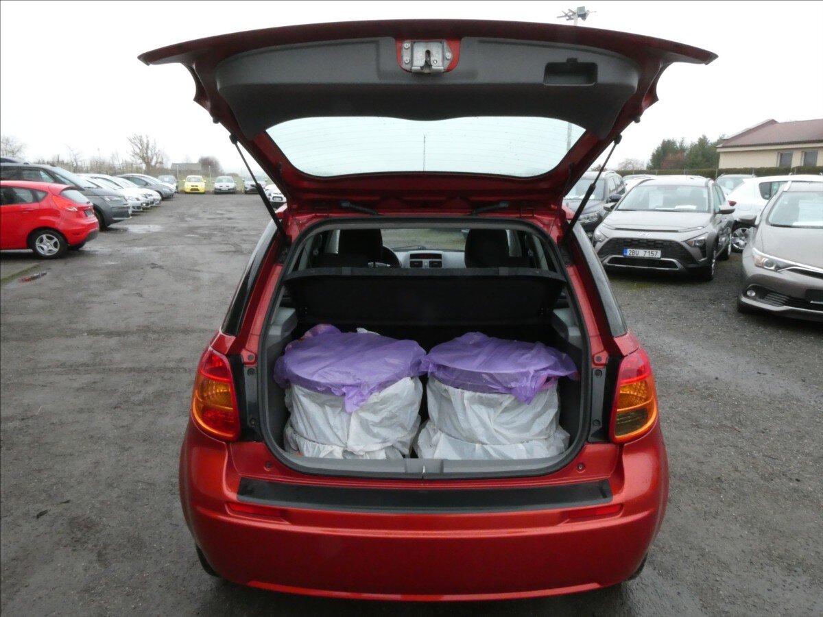 Suzuki SX4 Hatchback 1,6 l 79 kw