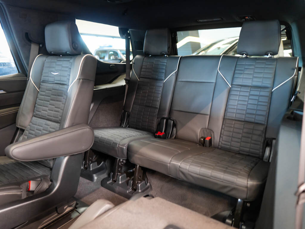 Cadillac Escalade SUV 6,2 l 313 kw