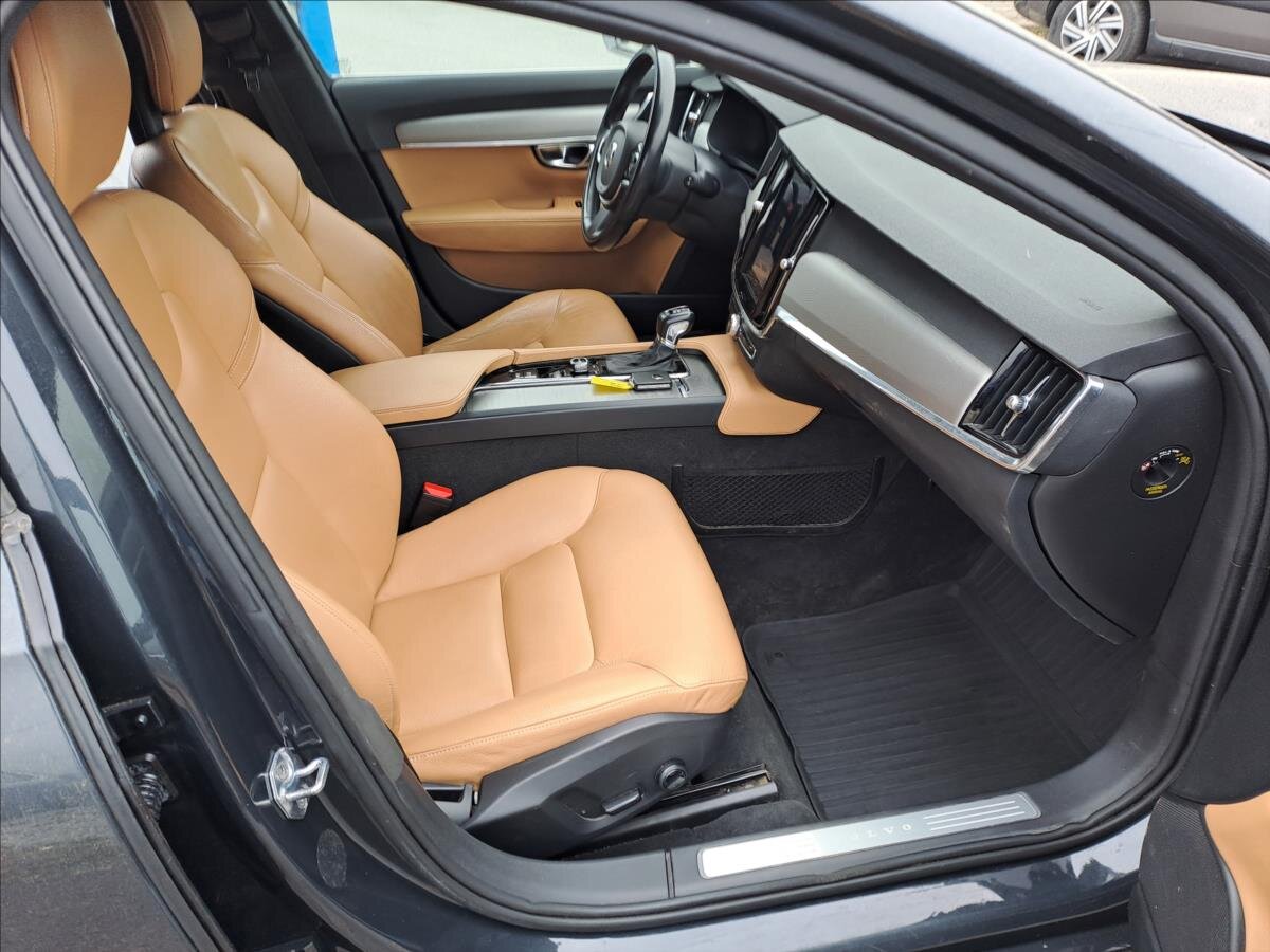 Volvo V90 Kombi 2,0 l 187 kw