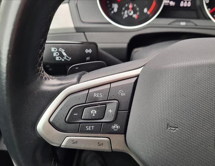 Volkswagen Passat 13