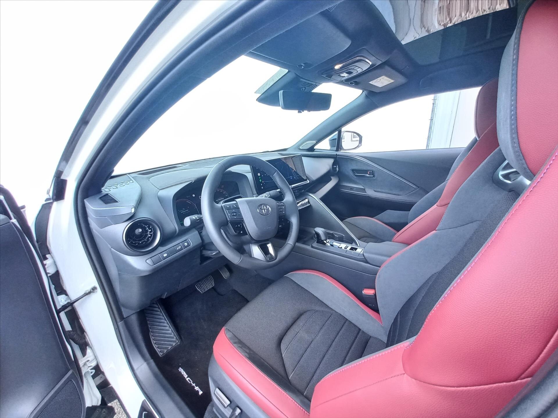 Toyota C-HR CUV 2,0 l 112 kw