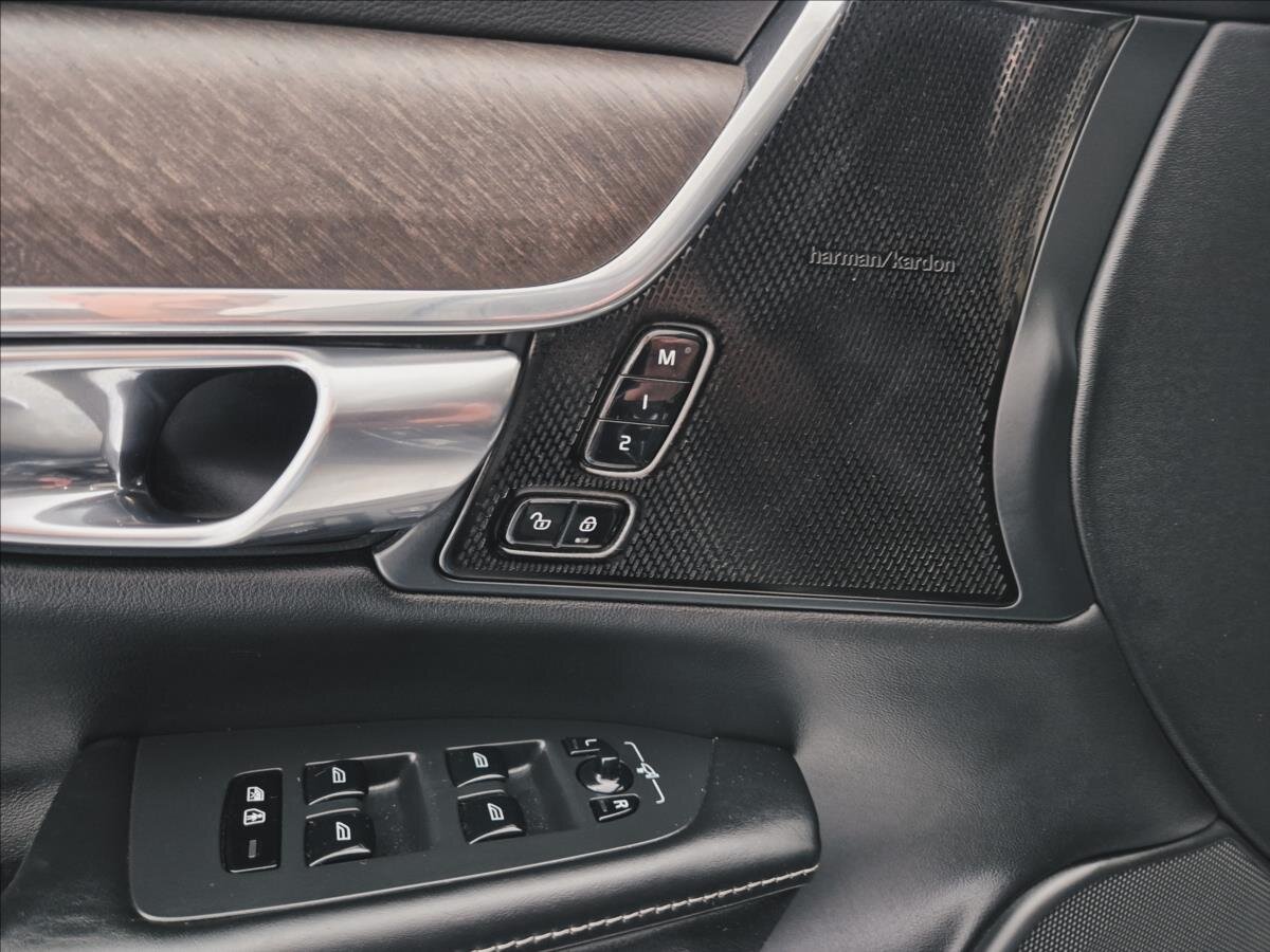 Volvo V90 Kombi 2,0 l 177 kw