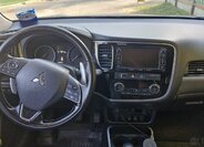 Mitsubishi Outlander 7