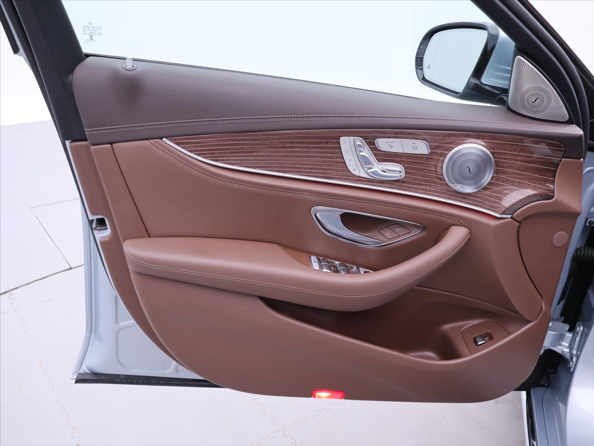 Mercedes-Benz Třídy E Sedan / Limuzína 2,0 l 135 kw