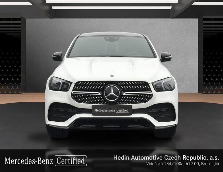 Mercedes-Benz GLE 8