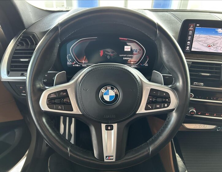 BMW X4 SUV / Terénní 2,0 l 140 kw