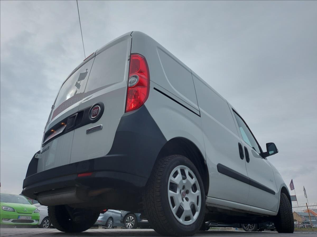 Fiat Dobló cargo Ostatní 1,4 l 88 kw