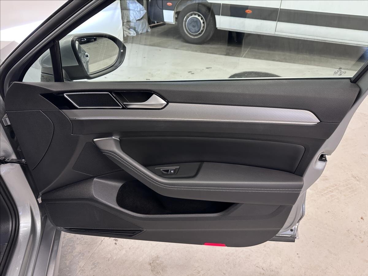 Volkswagen Passat Sedan 2,0 l 162 kw