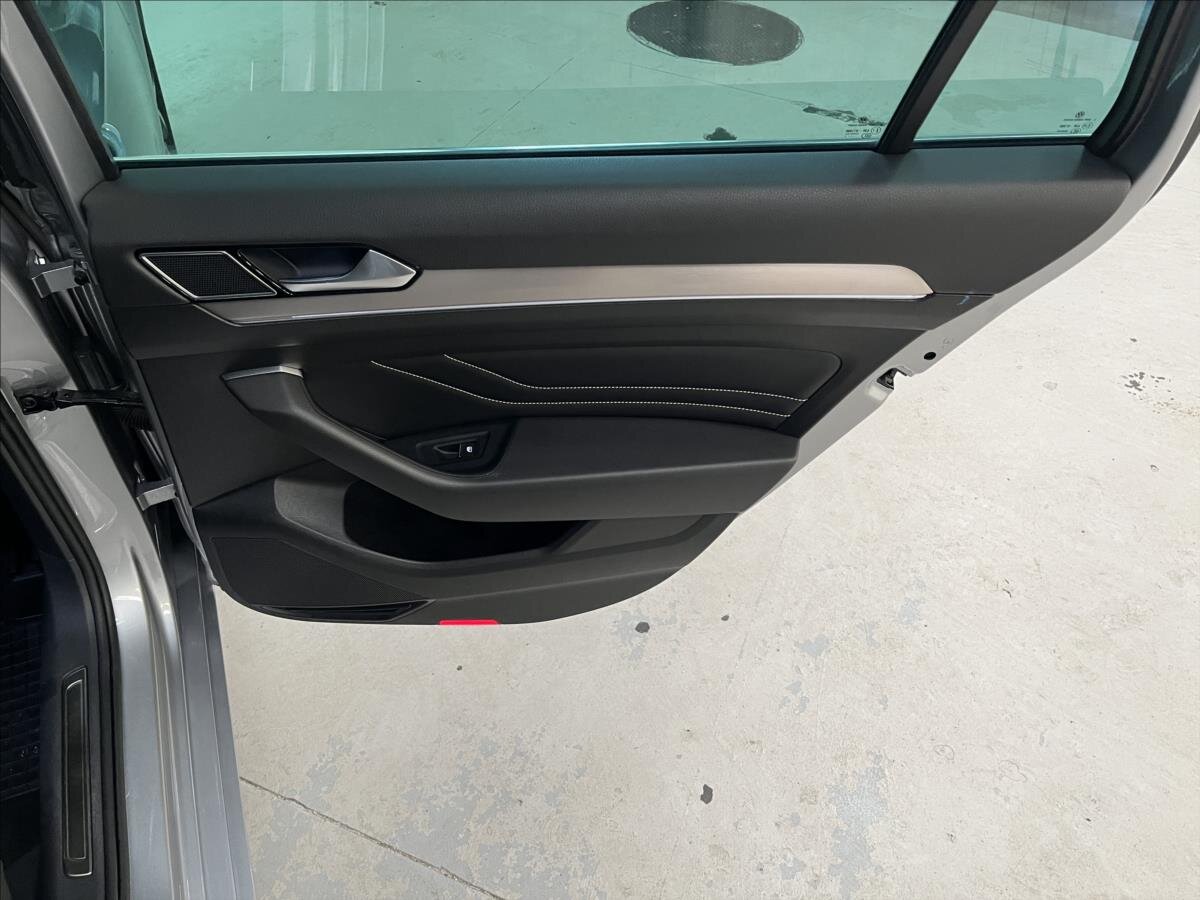 Volkswagen Passat Kombi 2,0 l 110 kw