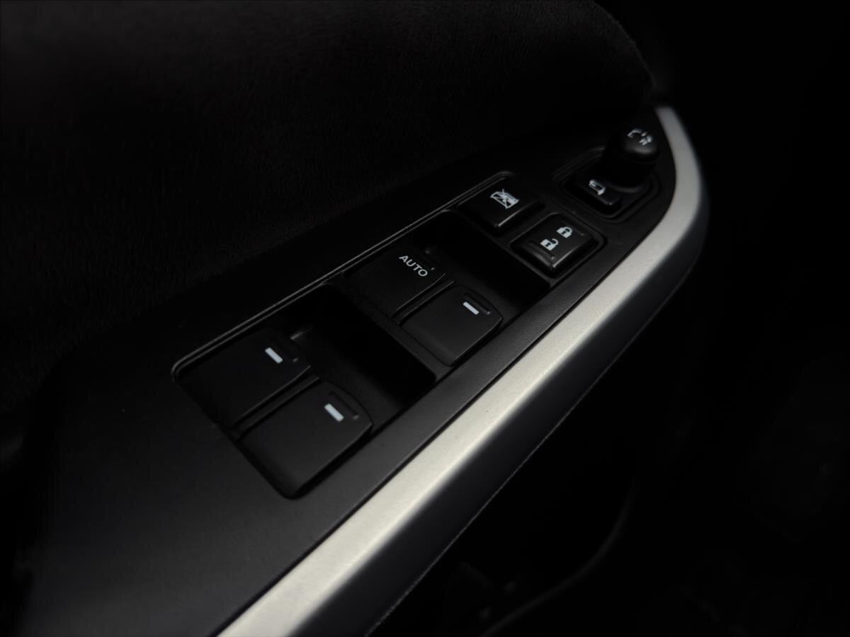 Suzuki Vitara SUV 1,4 l 103 kw