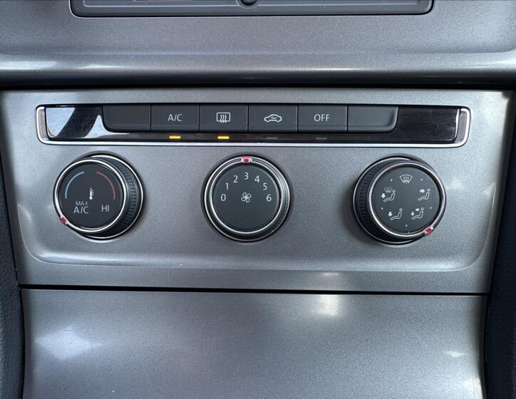 Volkswagen Golf Hatchback 1,2 l 63 kw