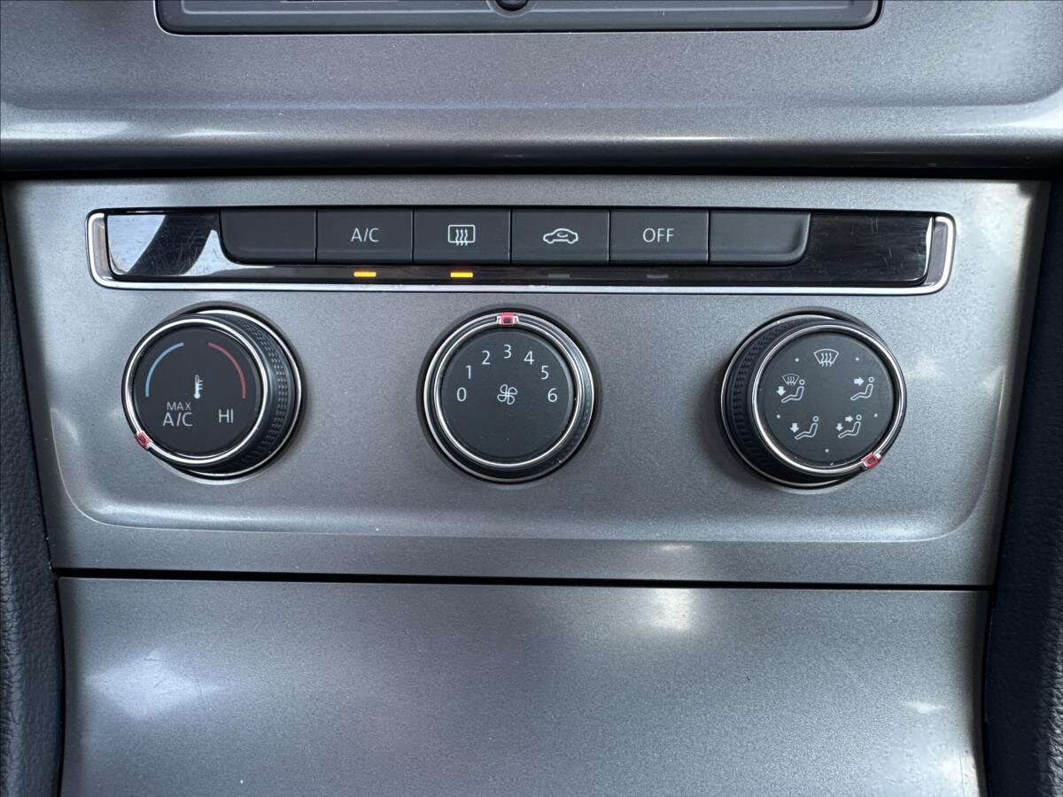 Volkswagen Golf Hatchback 1,2 l 63 kw