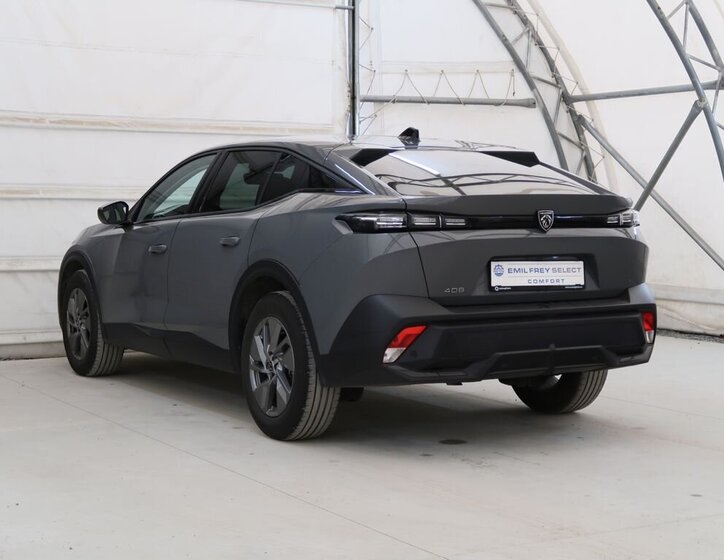 Peugeot 408 Liftback 1,2 l 96 kw