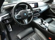 BMW Řada 5 Kombi 3,0 l 235 kw