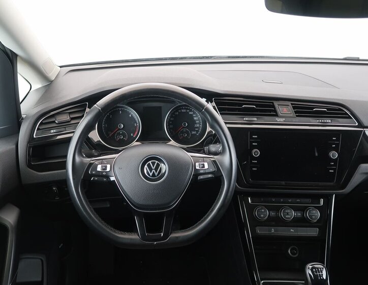 Volkswagen Touran Kombi 2,0 l 110 kw
