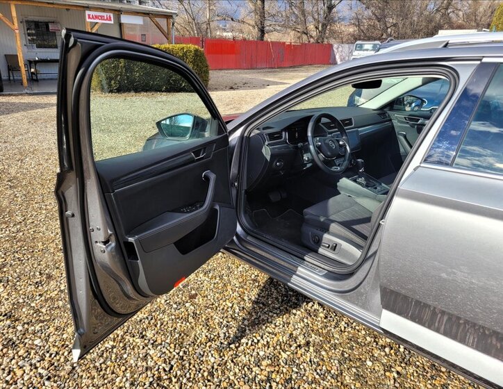 Škoda Superb Kombi 1,4 l 115 kw