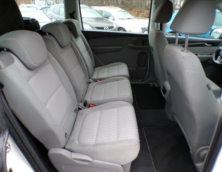 Seat Alhambra Kombi 2,0 l 125 kw