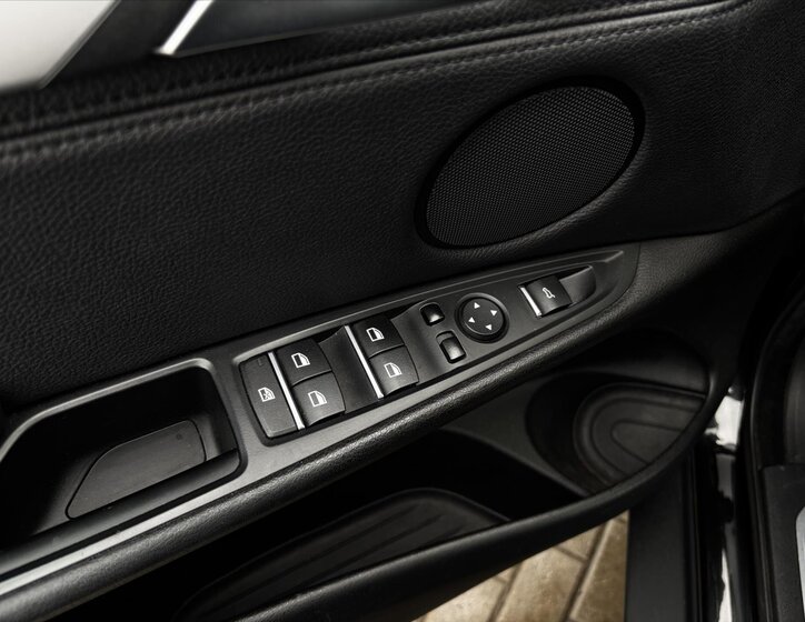 BMW X5 SUV 3,0 l 190 kw