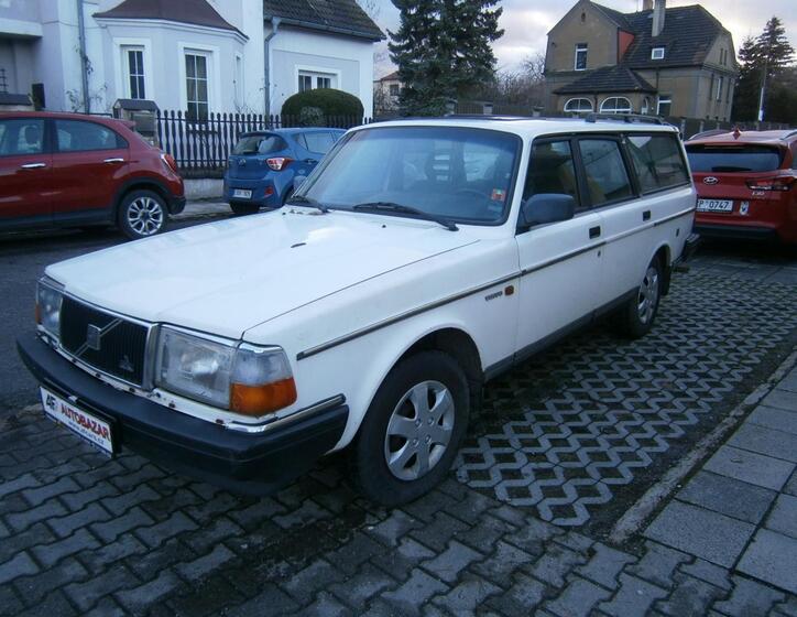 Volvo 240 3