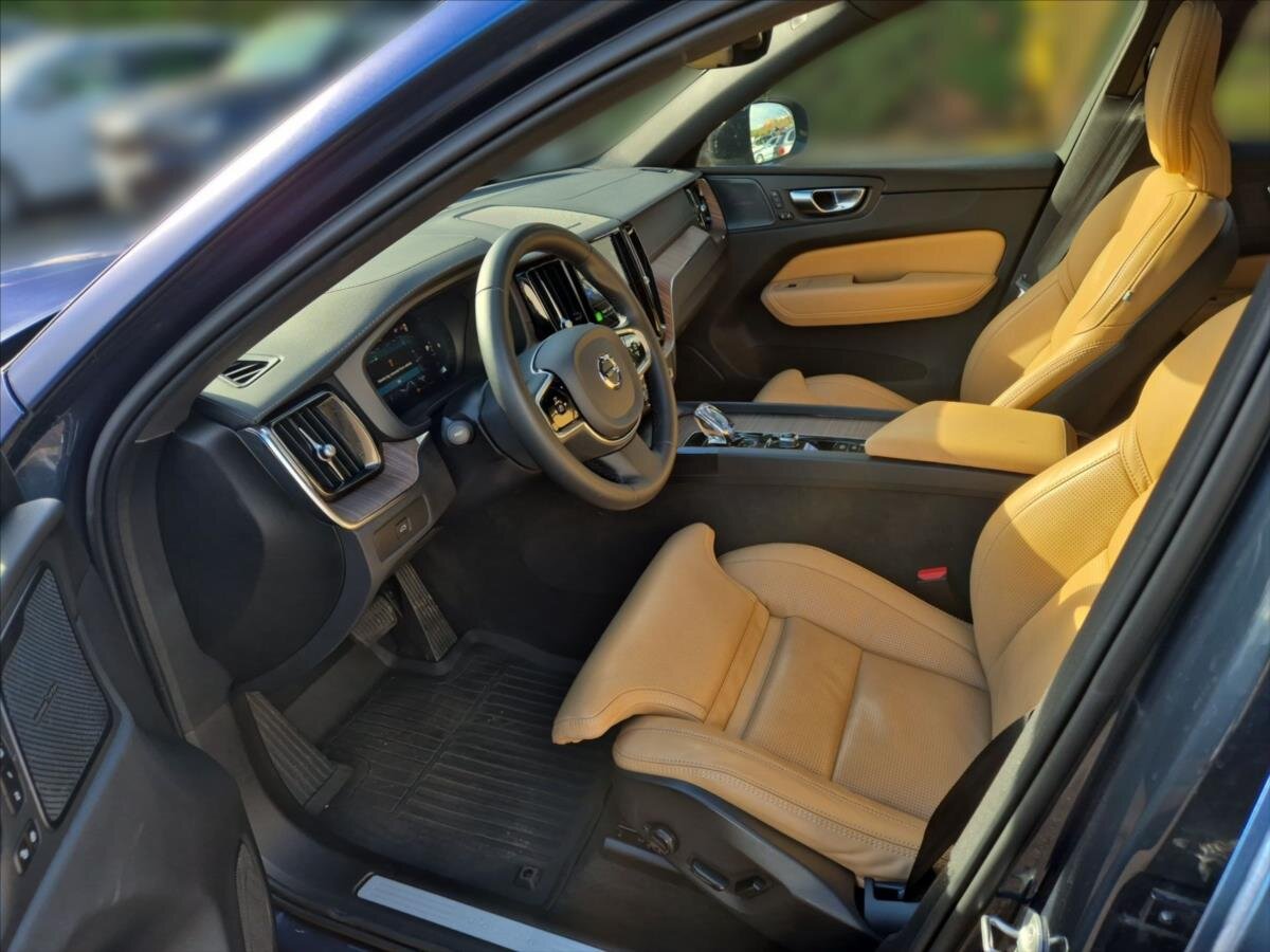 Volvo XC60 SUV / Terénní 2,0 l 184 kw