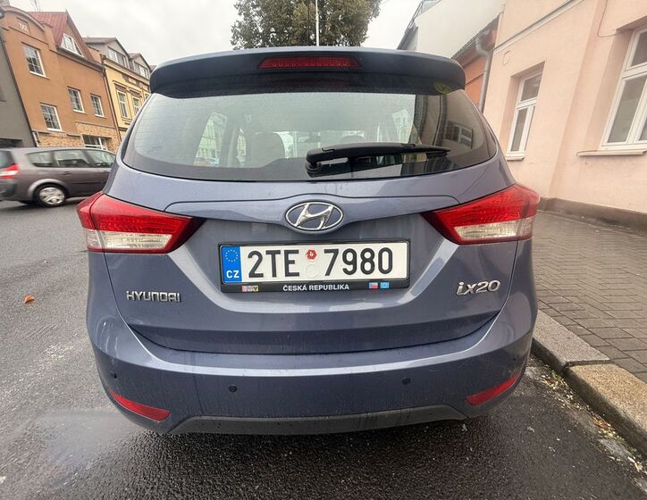 Hyundai ix20 4