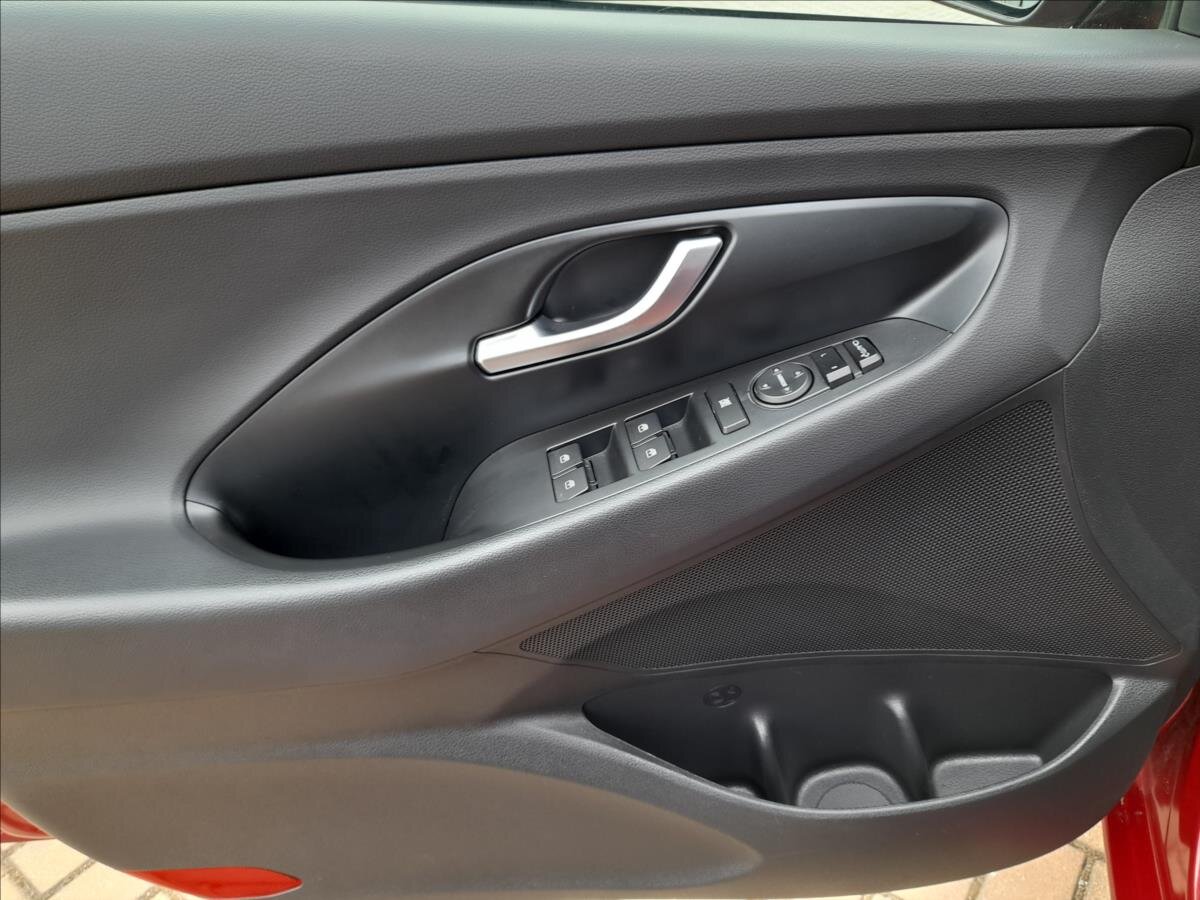 Hyundai i30 Kombi 998,0 88 kw