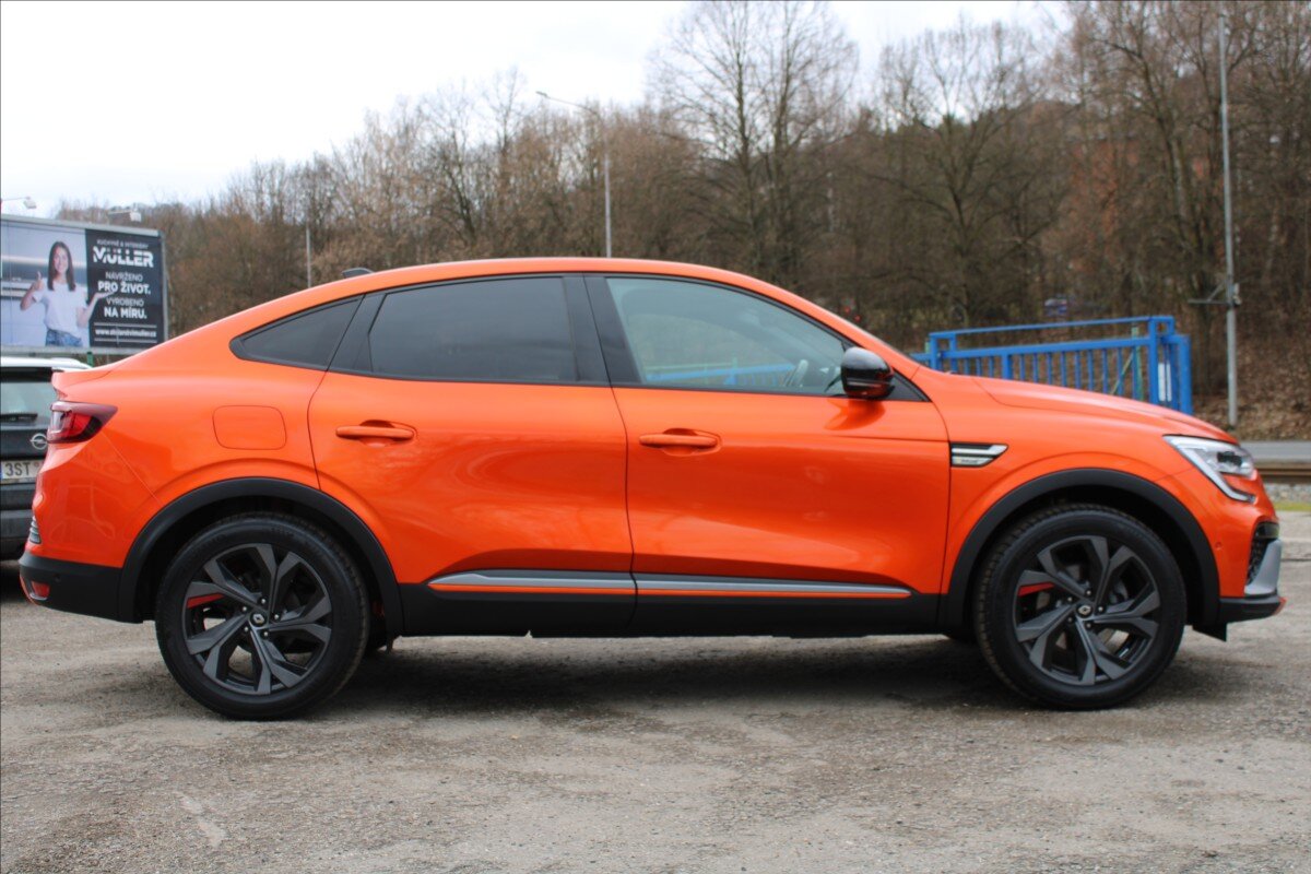 Renault Arkana SUV / Terénní 1,6 l 105 kw