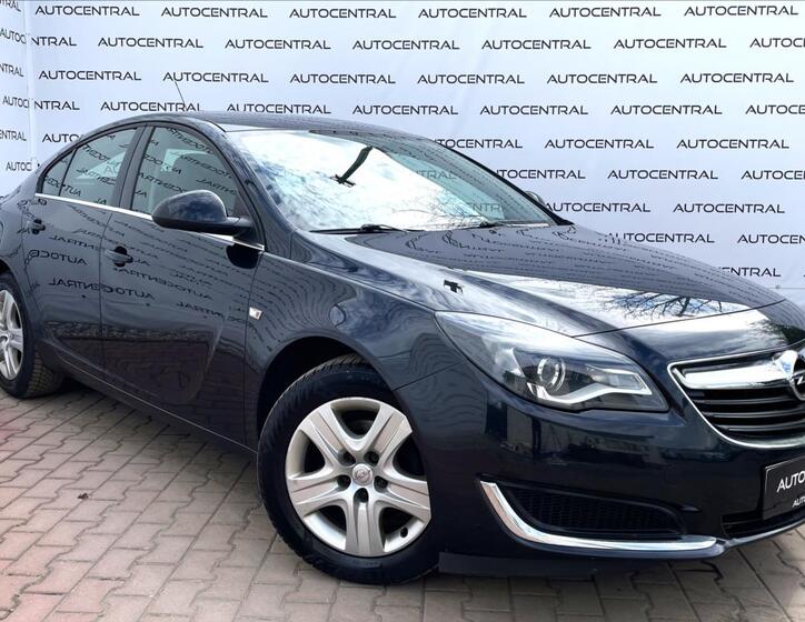 Opel Insignia 1