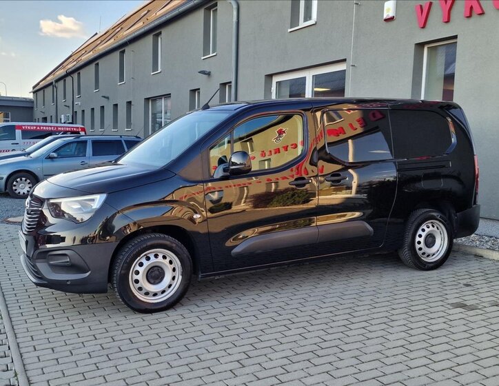 Opel Combo Skříň 1,5 l 75 kw