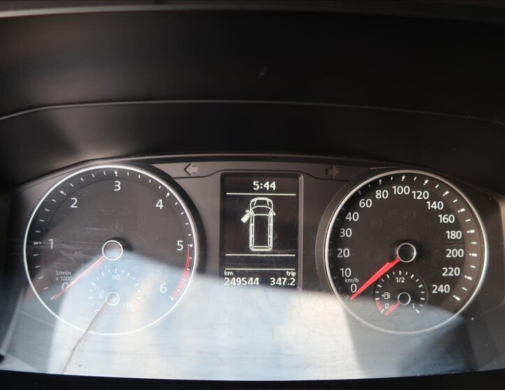 Volkswagen Transporter 11