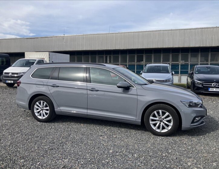 Volkswagen Passat Kombi 2,0 l 110 kw