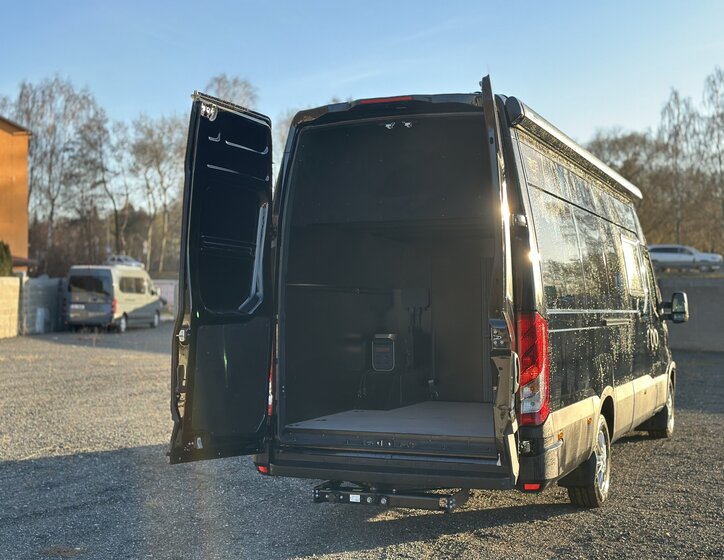 Iveco Daily VAN / Minibus 3,0 l 156 kw