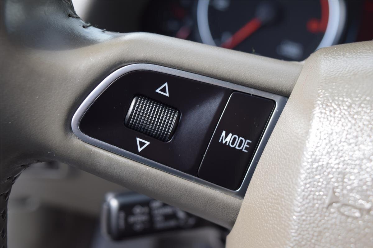 Audi Q5 SUV / Terénní 2,0 l 105 kw