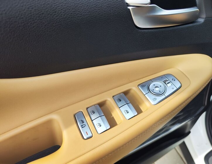 Hyundai Santa Fe SUV / Terénní 2,2 l 142 kw