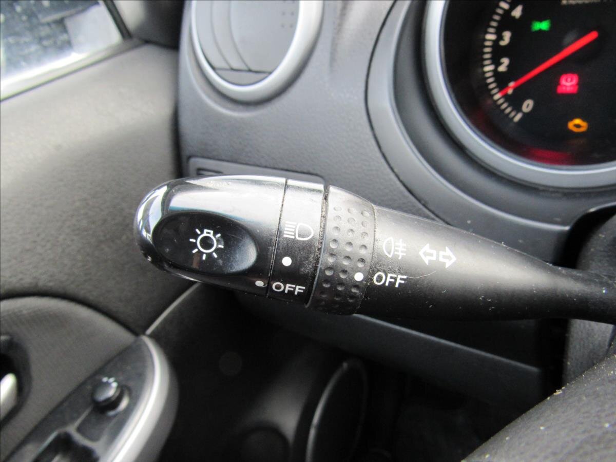 Suzuki Grand Vitara SUV 2,0 l 103 kw